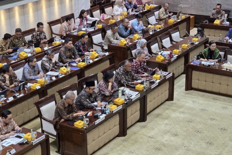 ojk-tetapkan-empat-arah-pengembangan-untuk-perkuat-sjk-ke-depan