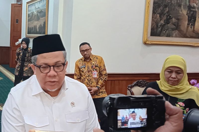 fahri-hamzah-temui-khofifah-bahas-renovasi-dua-juta-rumah