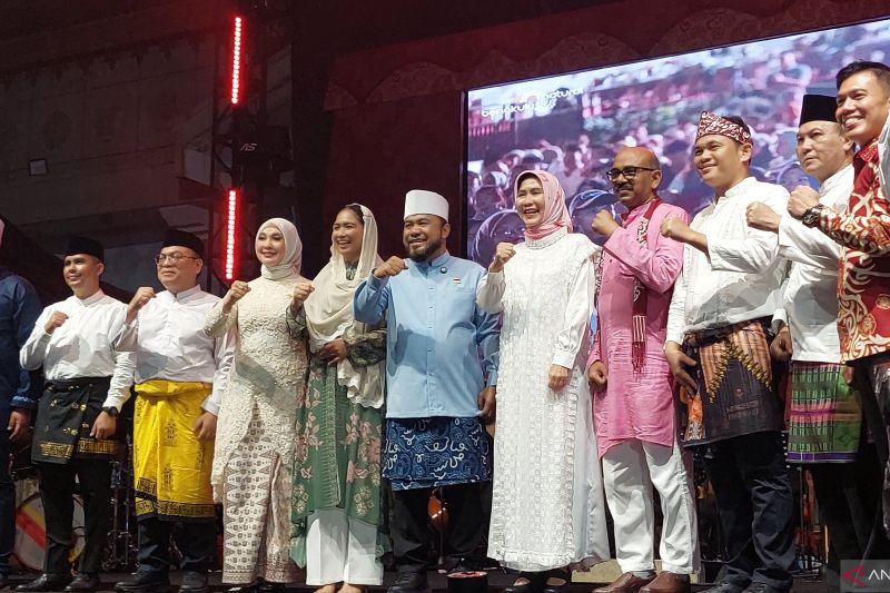wamenpar-festival-tabut-bengkulu-mampu-tarik-132-ribu-wisatawan