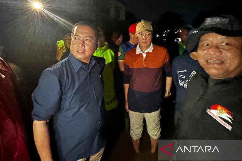 Gubernur NTB tinjau lokasi banjir di Kota Mataram