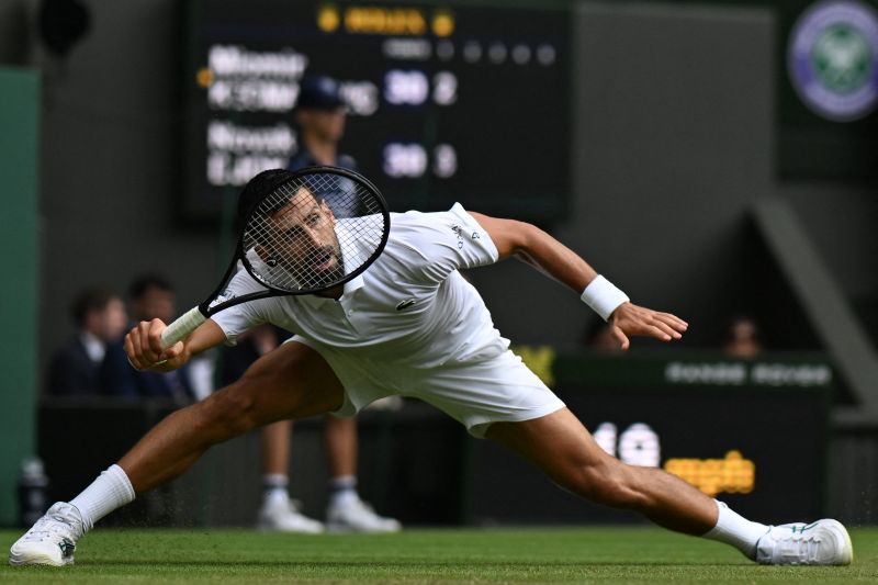 Djokovic mencatatkan kemenangan ke-100 di Wimbledon