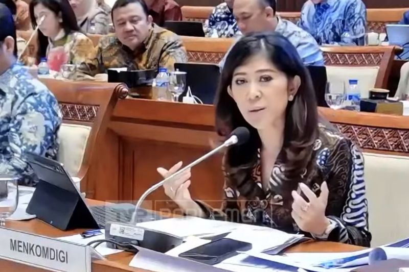 Menkomdigi kaji pelibatan swasta dalam pemerataan akses internet