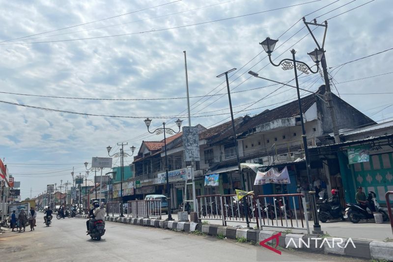 pemkab-cirebon-fokus-tata-kawasan-trusmi-jadi-destinasi-wisata