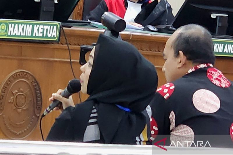 Saksi: Kepala Bapenda perintahkan catatan iuran kebersamaan dibakar