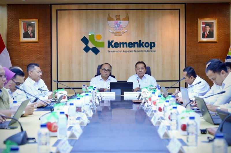 budi-arie-minta-aparat-penegak-hukum-awasi-ketat-kopdes-merah-putih