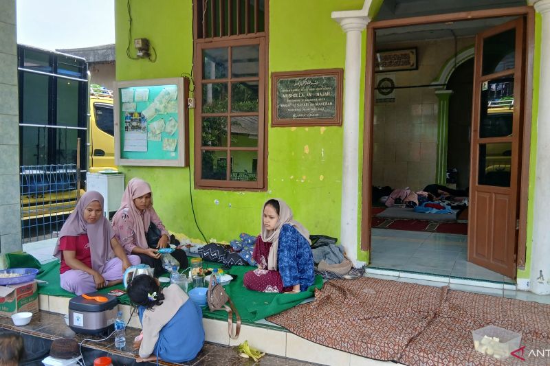 Korban banjir di Tangerang butuh logistik makanan dan obat-obatan