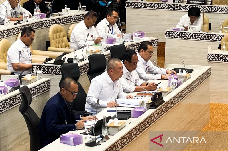menhub-kmp-tunu-sudah-docking-dan-uji-kelaikan-sebelum-berlayar