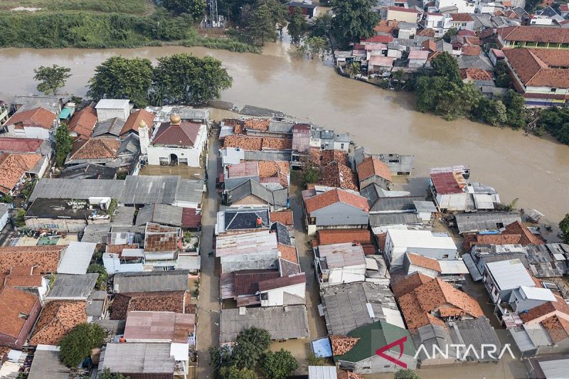 23 desa di Kabupaten Bekasi terdampak banjir hingga semeter