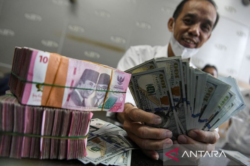 Rupiah menguat seiring peluang kesepakatan dagang AS-RI terkait tarif