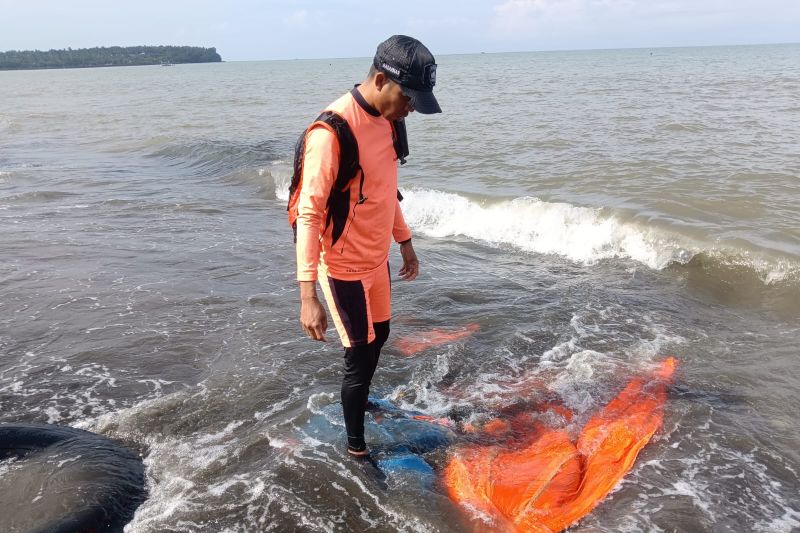 Tim SAR aktifkan pencarian korban KMP Tunu ke selatan Selat Bali