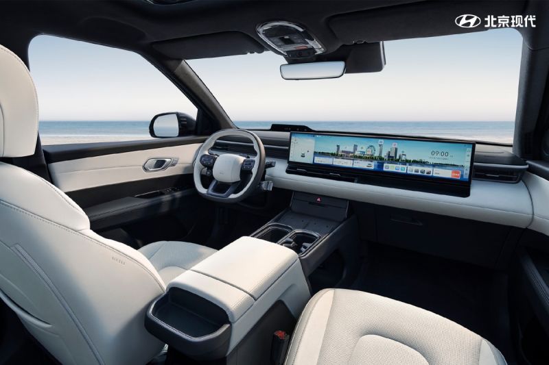 hyundai-ungkap-interior-berteknologi-tinggi-suv-listrik-elexio