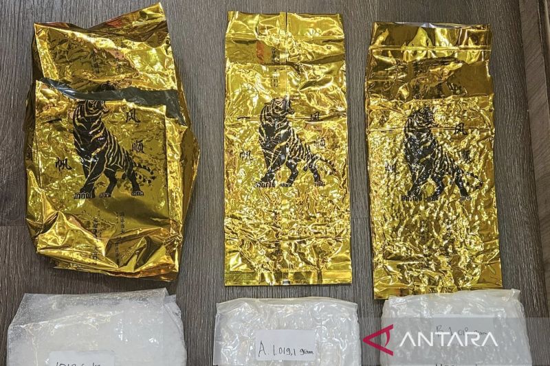polda-metro-jaya-tangkap-tiga-pengedar-sabu-seberat-3-kg-di-tangerang