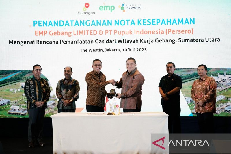 pupuk-indonesia-teken-dua-mou-guna-percepat-transisi-energi