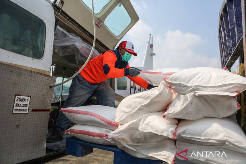 Operasi modifikasi cuaca untuk penanganan banjir di kawasan Jabodetabek