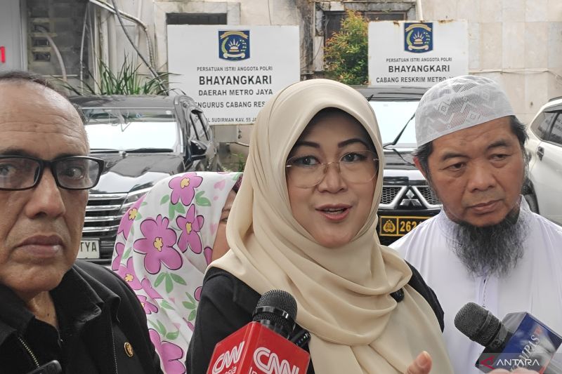 dokter-tifa-dicecar-68-pertanyaan-soal-laporan-tuduhan-ijazah-palsu