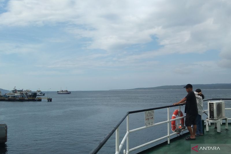 BBMKG: Waspadai gelombang tinggi hingga 6 meter di selatan Bali