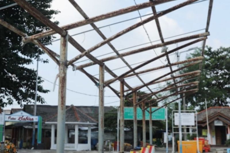 Fasilitas Dermaga di Pulau Sabira diperbaiki
