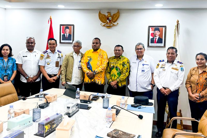 kemenhub-memastikan-dukung-integrasi-transportasi-di-supiori-papua
