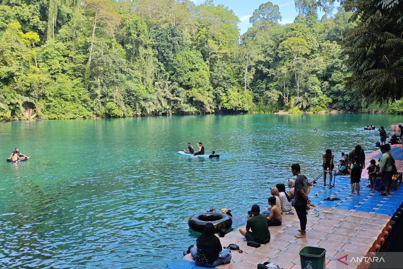 Aneka rasa dalam keindahan wisata alam Biduk-Biduk, Berau