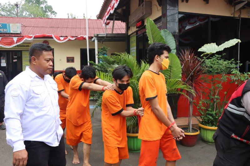 Empat pelaku residivis curanmor di Batuceper Tangerang ditangkap
