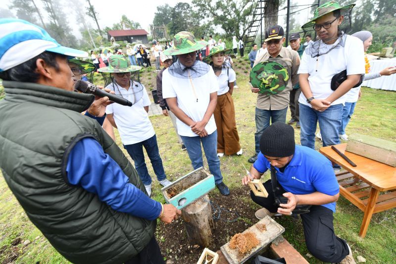 pertamina-patra-niaga-kelola-desa-energi-berdikari-di-besakih-bali