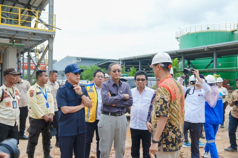 menteri-pu-cek-lokasi-pembangunan-jembatan-penghubung-pulau-muna-buton