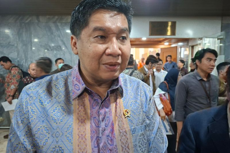 menteri-pkp-sebut-saatnya-rakyat-punya-rumah-pertama-dengan-kpr-flpp