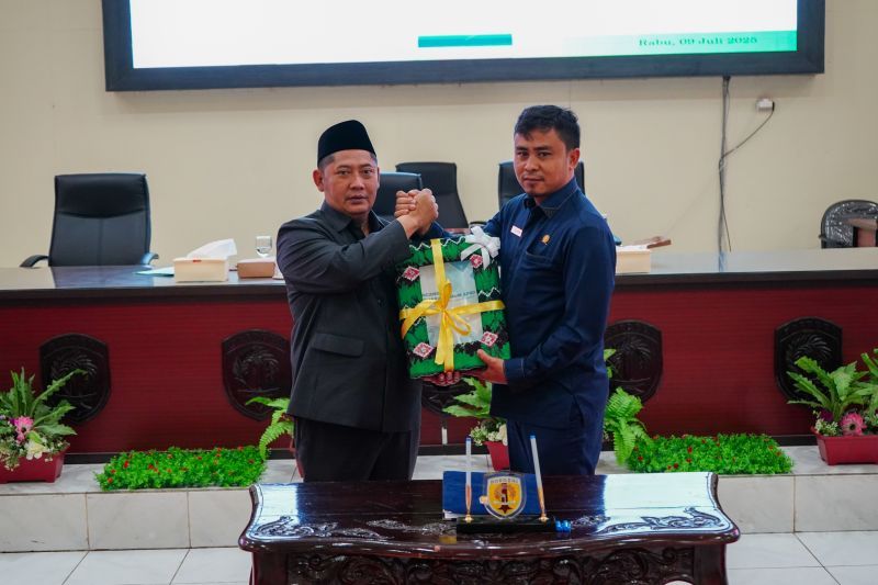Bupati HST komitmen bangun daerah berkelanjutan pada RAPBD 2026