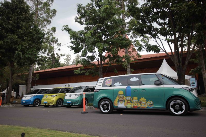 vw-rayakan-75-tahun-vw-bus-dengan-jogja-volkswagen-festival-2025