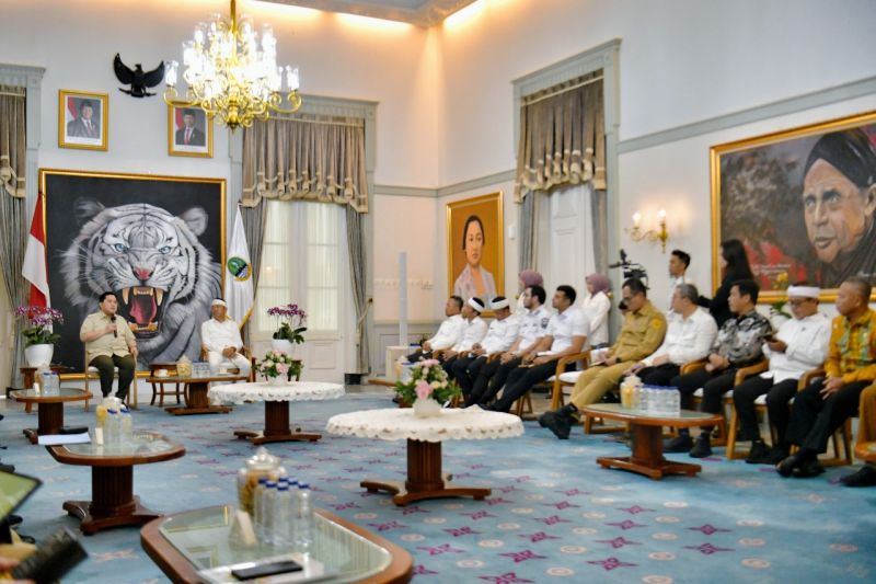 kdm-menteri-bumn-mematangkan-program-optimalisasi-sektor-kehutanan