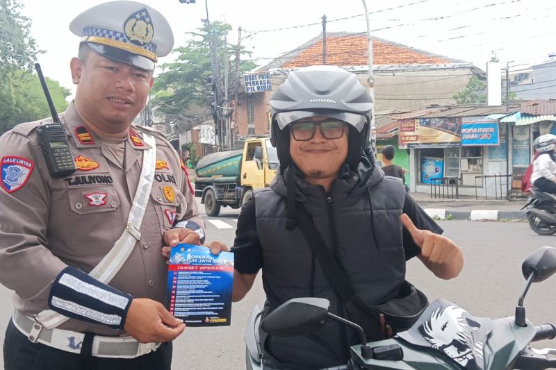 edukatif-dan-humanis-jadi-fokus-operasi-patuh-jaya-di-jakbar