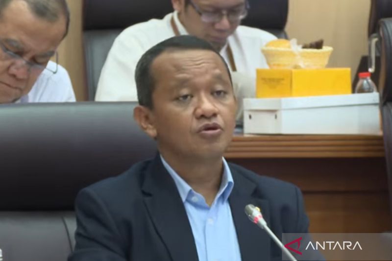 bahlil-alokasikan-hingga-15-miliar-dolar-as-untuk-impor-energi-dari-as