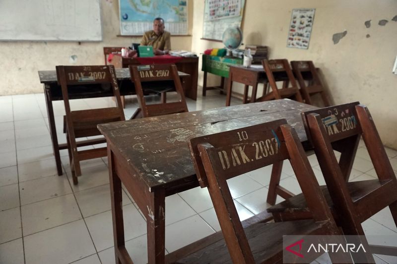 Beginilah wajah SDN Kranggan 01 Batang sepi siswa di tahun ajaran baru