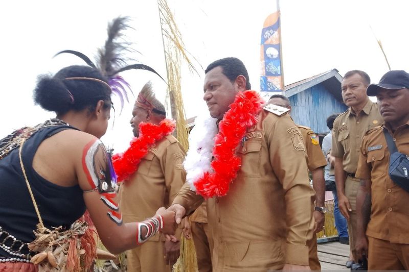 139 kampung di Jayapura terima merah putih 1 Agustus 2025