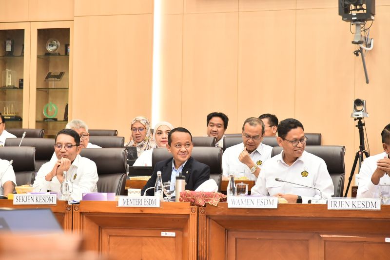 komisi-xii-dpr-apresiasi-kementerian-esdm-raih-opini-wtp-2024