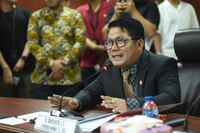 anggota-komisi-xii-tekankan-reformasi-kebijakan-capai-transisi-energi