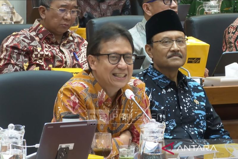 Kemenkes perkuat komunikasi dengan kades percepat klinik desa Kopdes