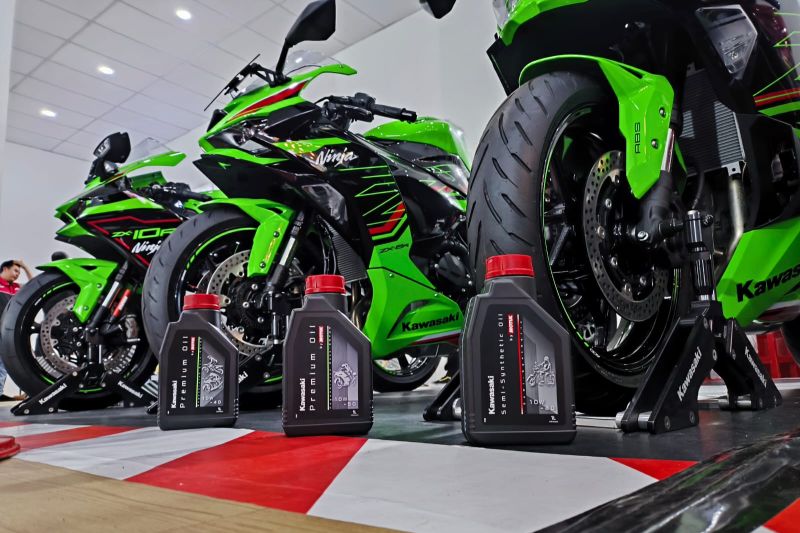 kawasaki-ingatkan-untuk-selalu-jeli-dalam-memilih-pelumas