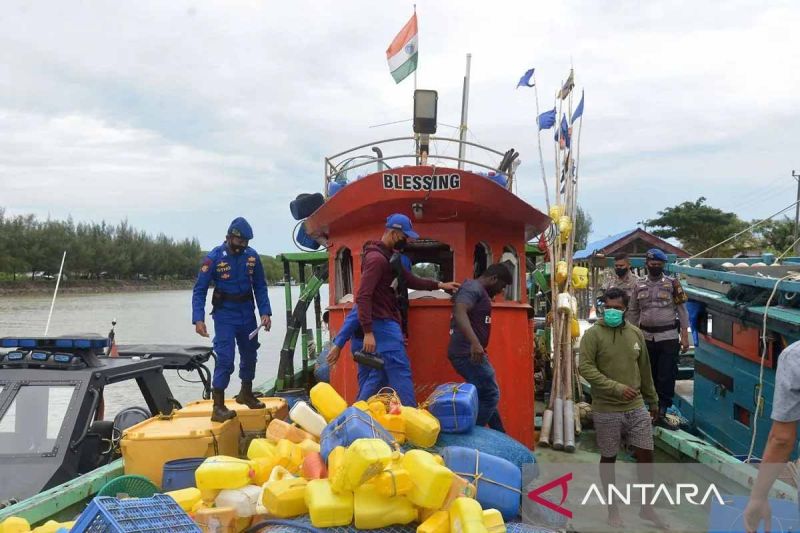 kkp-terima-proposal-penawaran-hibah-kapal-penangkap-ikan-asing-di-aceh