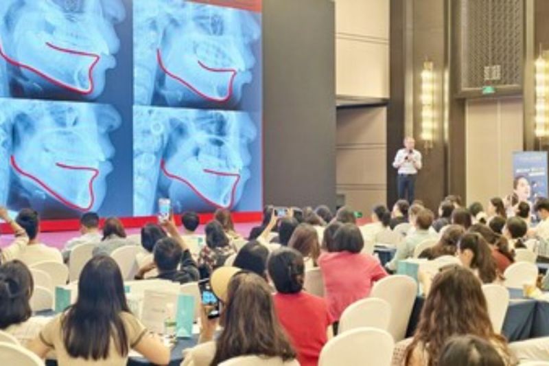 Para Dokter Gigi Asal Australia Dukung Teknologi 
