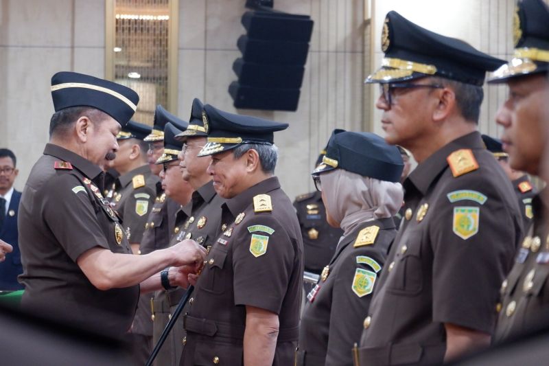 Jaksa Agung lantik kajati dan pejabat eselon II Kejagung