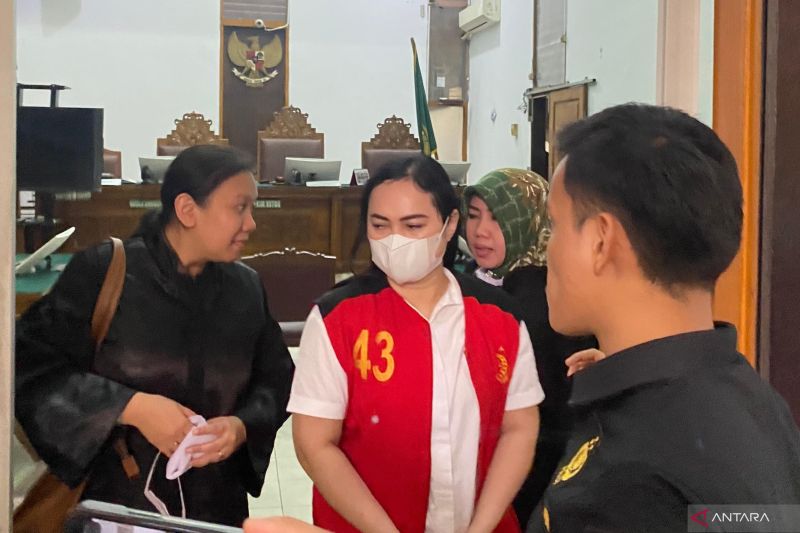 sidang-tuntutan-judol-komdigi-terdakwa-darmawati-ditunda-pada-23-juli