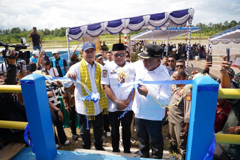 wamentrans-tinjau-proyek-pendukung-kawasan-transmigrasi-di-malut