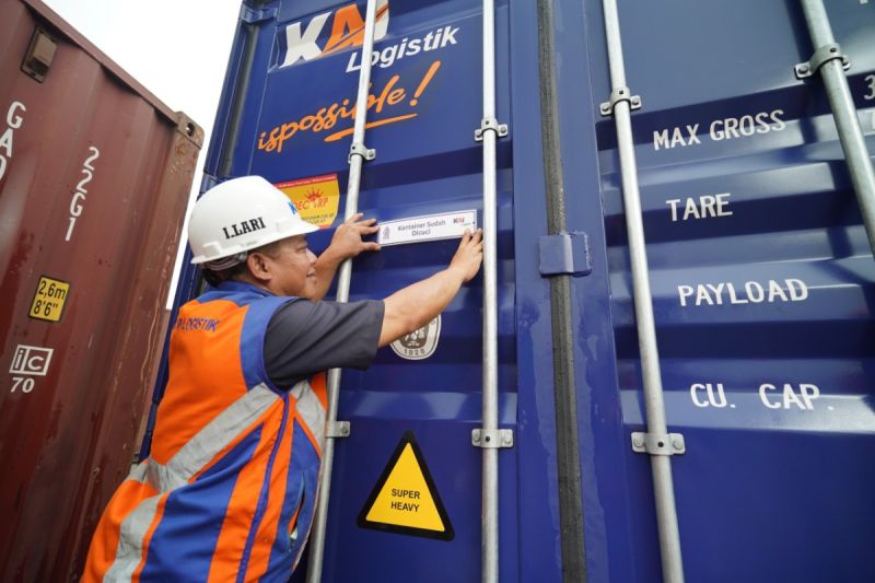 kai-logistik-percepat-penambahan-terminal-bersertifikat-halal