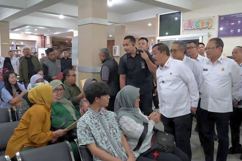 Menteri Agus: Koordinasikan relokasi Kanim Bandung dengan opsinya