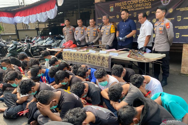 seratus-remaja-hendak-tawuran-di-jaktim-usai-saling-ejek-di-sosmed