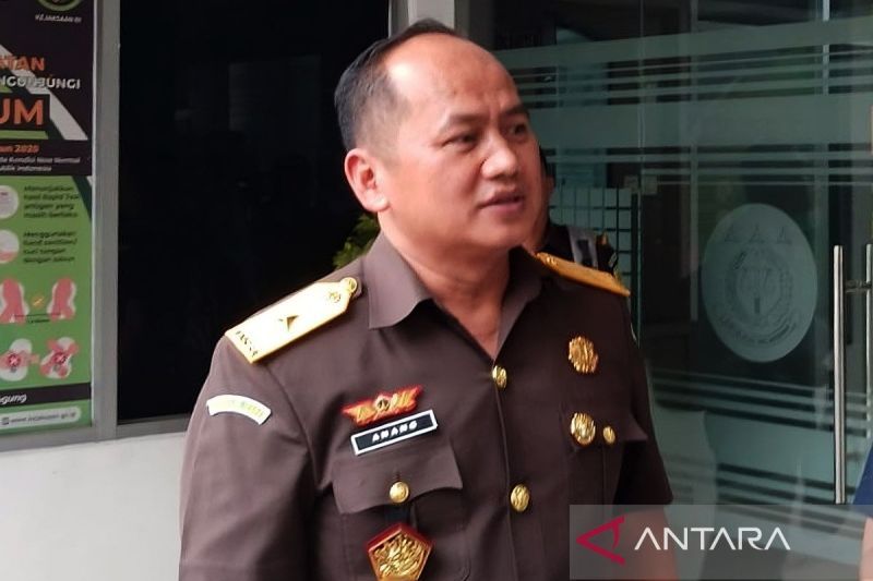 Kejagung respons soal pernyataan Riza Chalid tak ada di Singapura