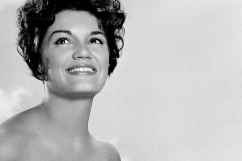 Penyanyi lagu "Pretty Little Baby" Connie Francis meninggal dunia 