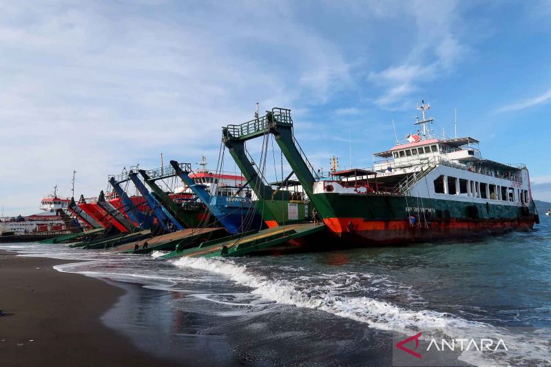 Cegah insiden Selat Bali berulang, sejumlah kapal penyeberangan Ketapang-Gilimanuk masuk dok