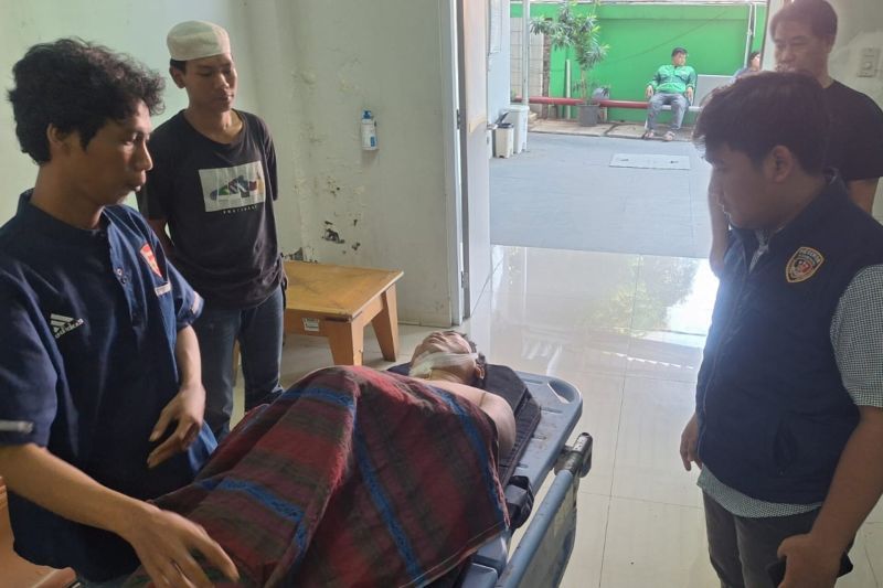seorang-pria-tewas-usai-ditusuk-adik-kandung-di-jatinegara